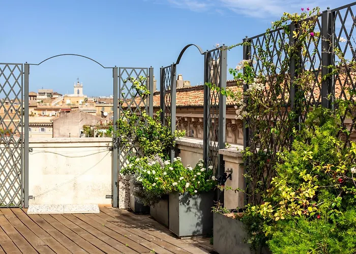 Apartment Iflat Penthouse Capitol Rom